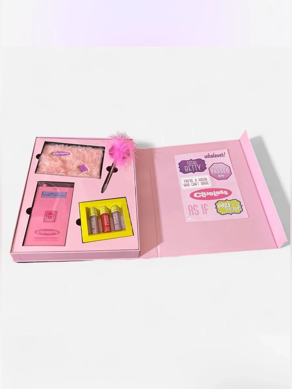 Clueless x hipdot make up set